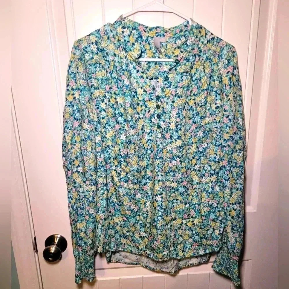 KUF 1/4 button up high low top size large